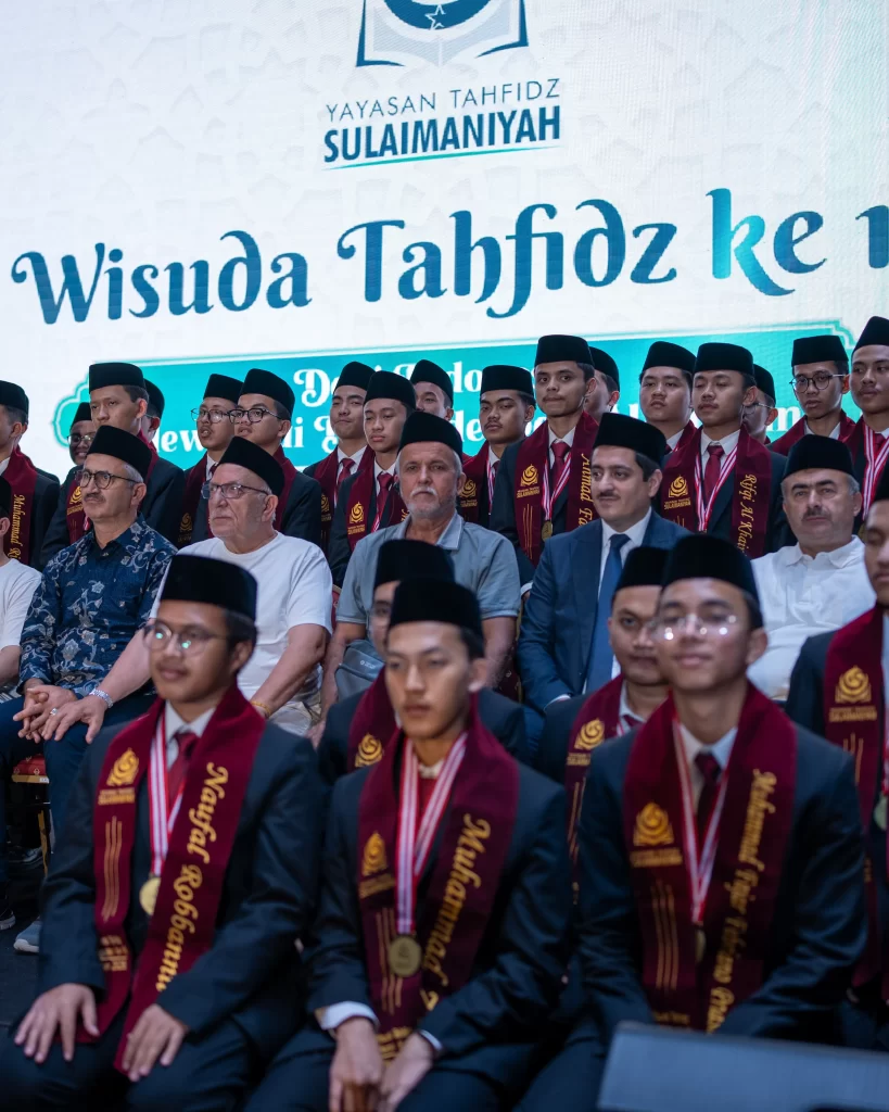 Endonezya’da Büyük Gurur: Hafızlık İcazetlerini Aldılar